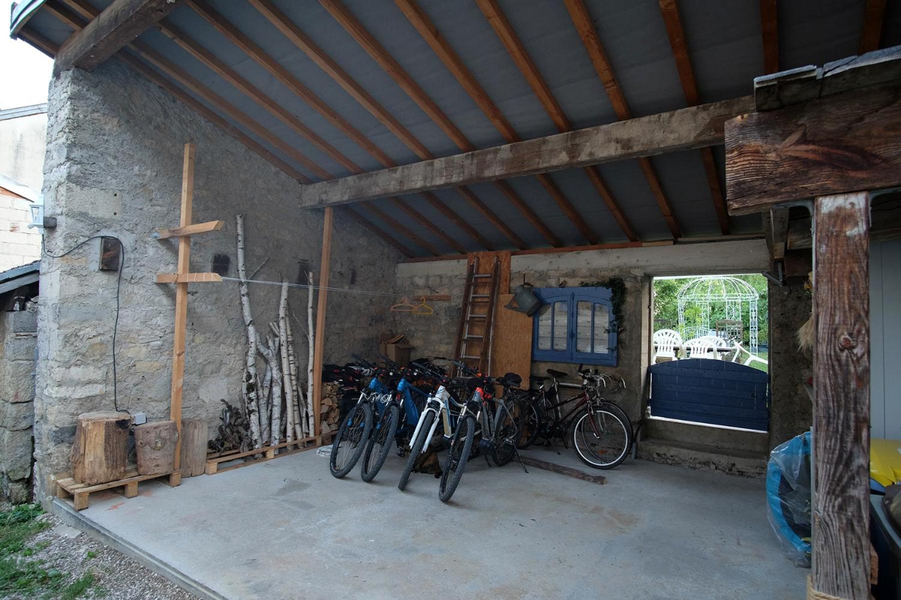 Gite Le Douglas, Vignoble Et Reculees Du Jura - Avec Sauna Lavigny Luaran gambar